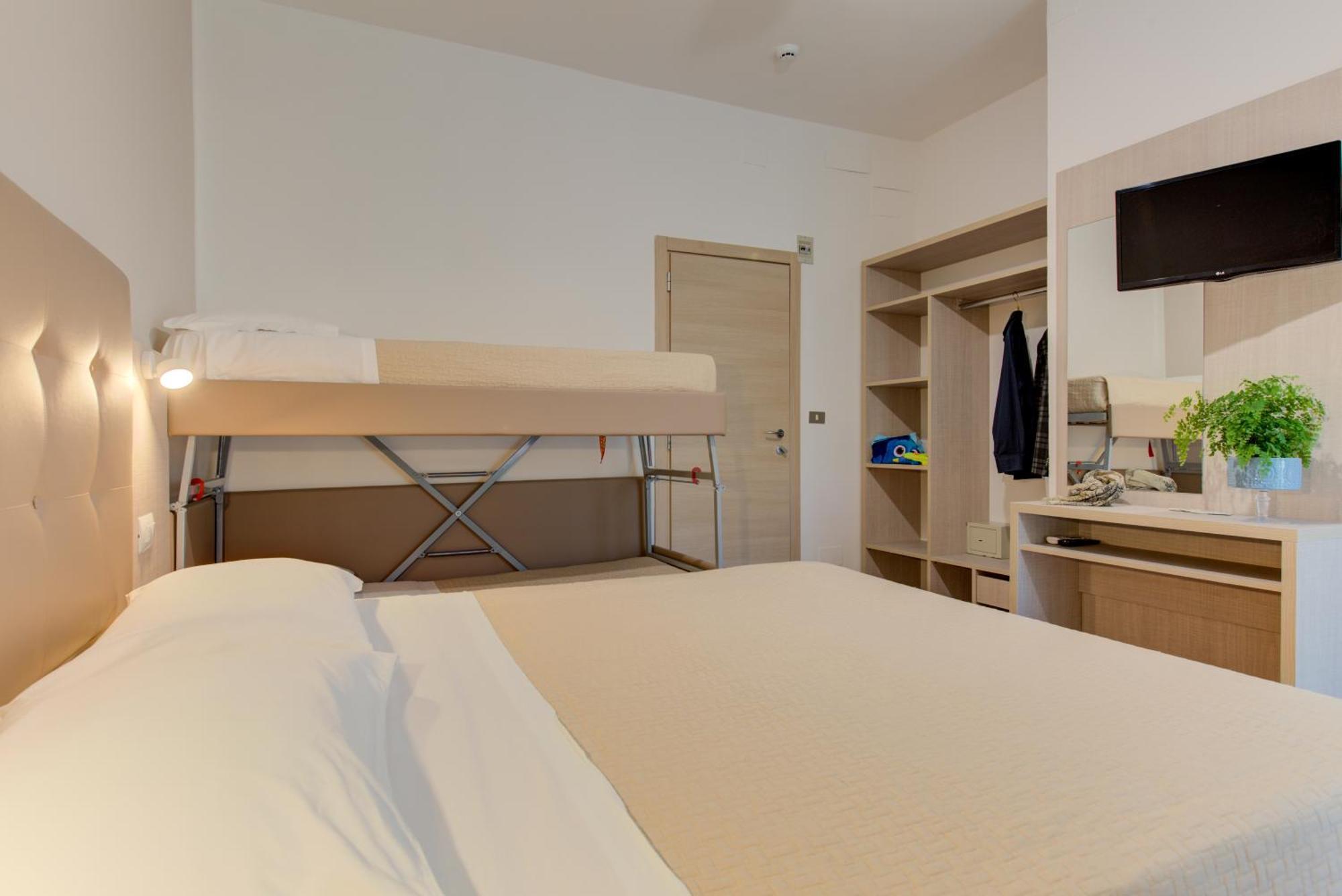 Hotel Cimarosa Riccione Quarto foto